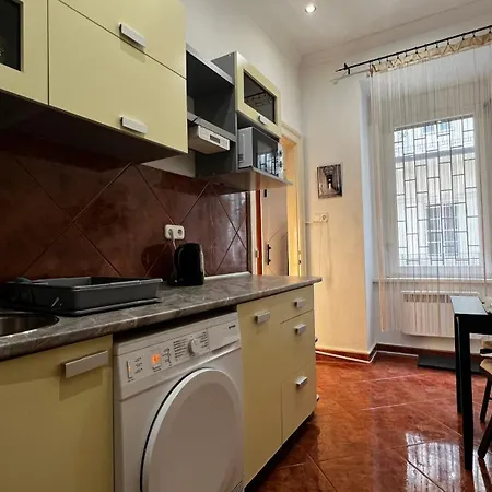 Apartment Heart Of Budapest